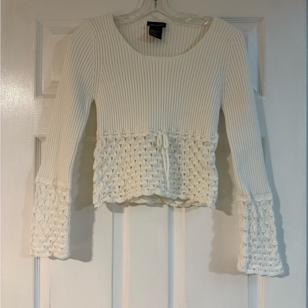 No Boundaries White Ribbed Knit Top